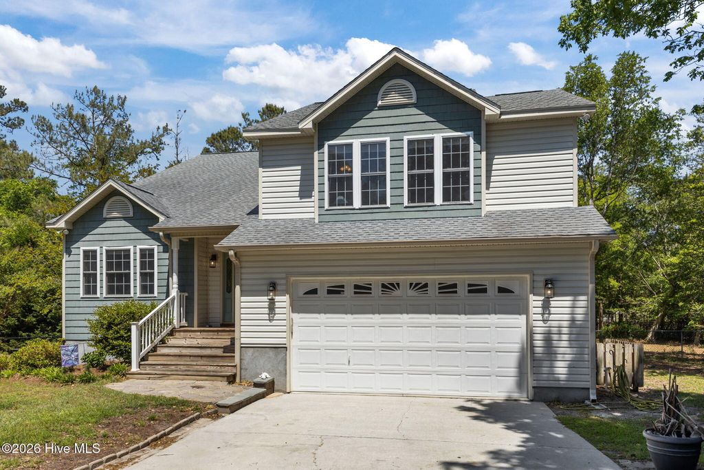 Photo of 102 Shady Path, Cedar Point, NC 28584 (MLS # 100569957)