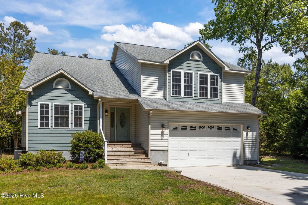 Photo of 102 Shady Path, Cedar Point, NC 28584 (MLS # 100569957)