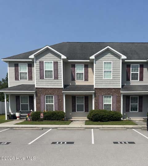 Townhouse For Rent - 111 Glen Cannon Drive<br/> Jacksonville, NC 28546