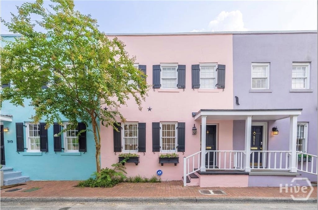 Photo of 513 E Perry Street, Savannah, GA 31401 (MLS # SA365202)