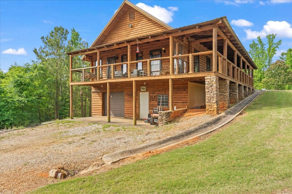 Photo of 299 SW Hunting Club Road, Crawfordville, GA 30631 (MLS # 555603)