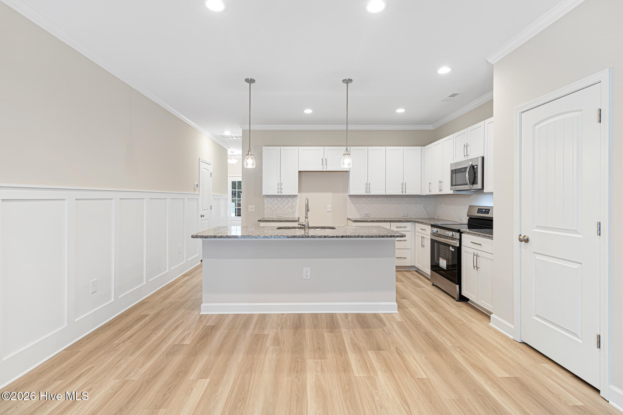 238 Cline Way Unit 126, 1809 Live Oak