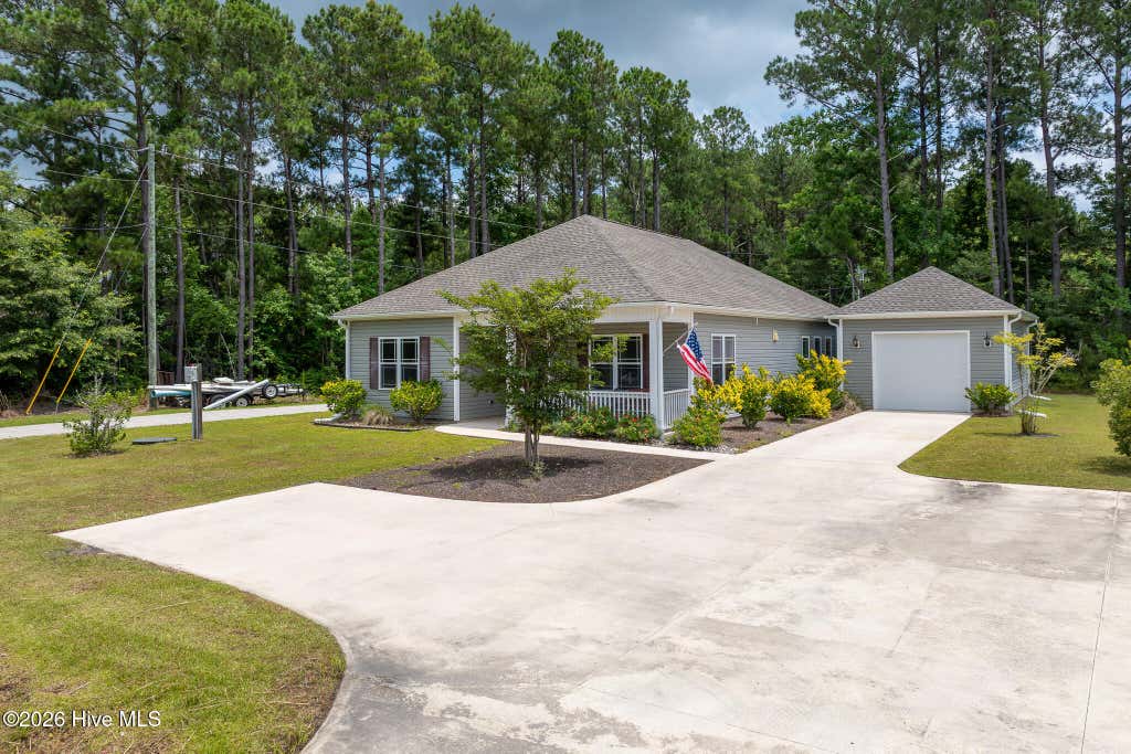 Photo of 1306 Old Folkstone Road, Sneads Ferry, NC 28460 (MLS # 100585785)