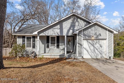 Homes For Sale - 900 Dandridge Drive<br/> Cumberland County, Fayetteville, NC 28303