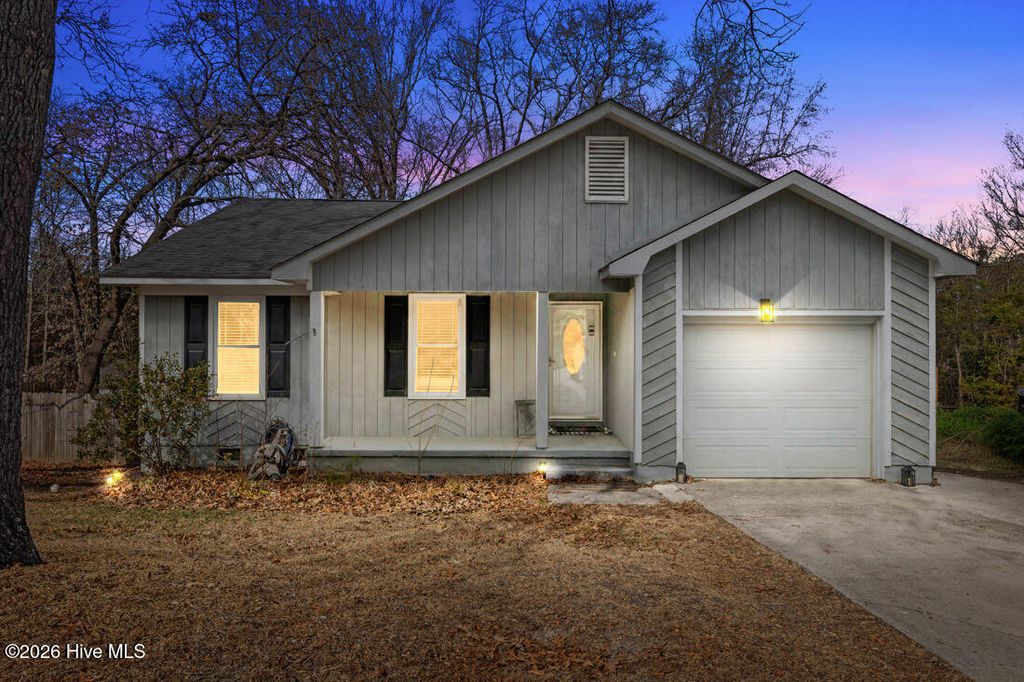 Photo of 900 Dandridge Drive, Fayetteville, NC 28303 (MLS # 100556254)