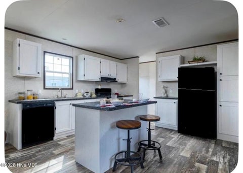 Mobile Home For Sale - 202 Gray Road<br/> Newport, NC 28570