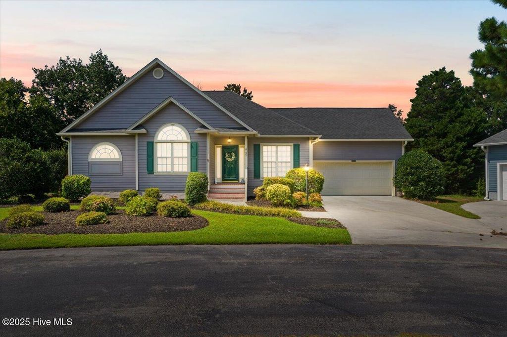 Photo of 4135 Preston Place SE, Southport, NC 28461 (MLS # 100561885)