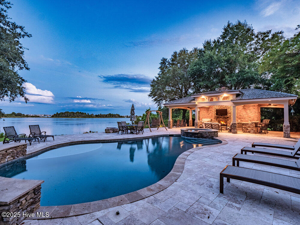 1235 Great Oaks Drive