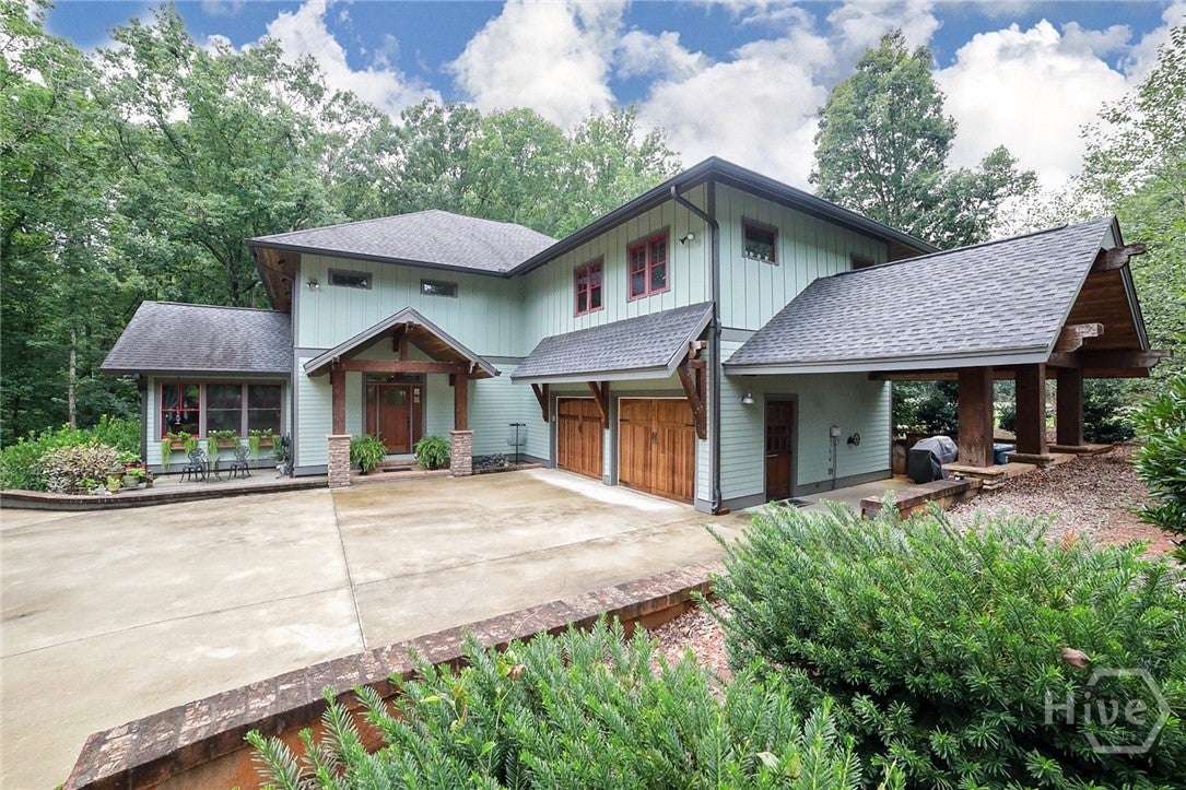 1010 Briar Lakes Court