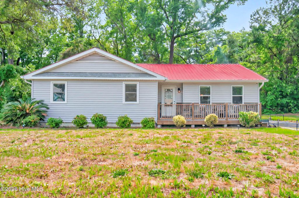 Photo of 1950 Ocean View Drive SW, Ocean Isle Beach, NC 28469 (MLS # 100556049)