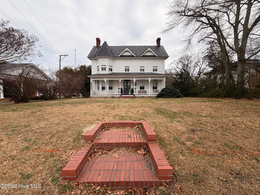 Photo of 201 Main Street, Gatesville, NC 27938 (MLS # 100551583)