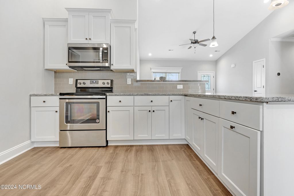 Photo of 272 Marsh Haven Drive, Sneads Ferry, NC 28460 (MLS # 100561583)