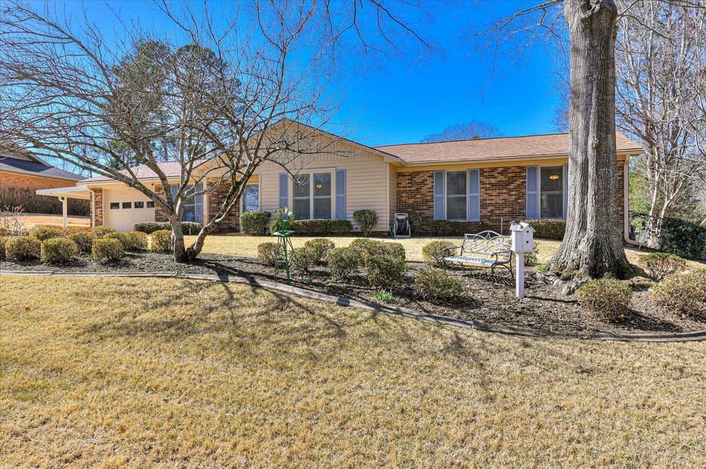 Photo of 193 Creek View Circle, Augusta, GA 30907 (MLS # 552168)