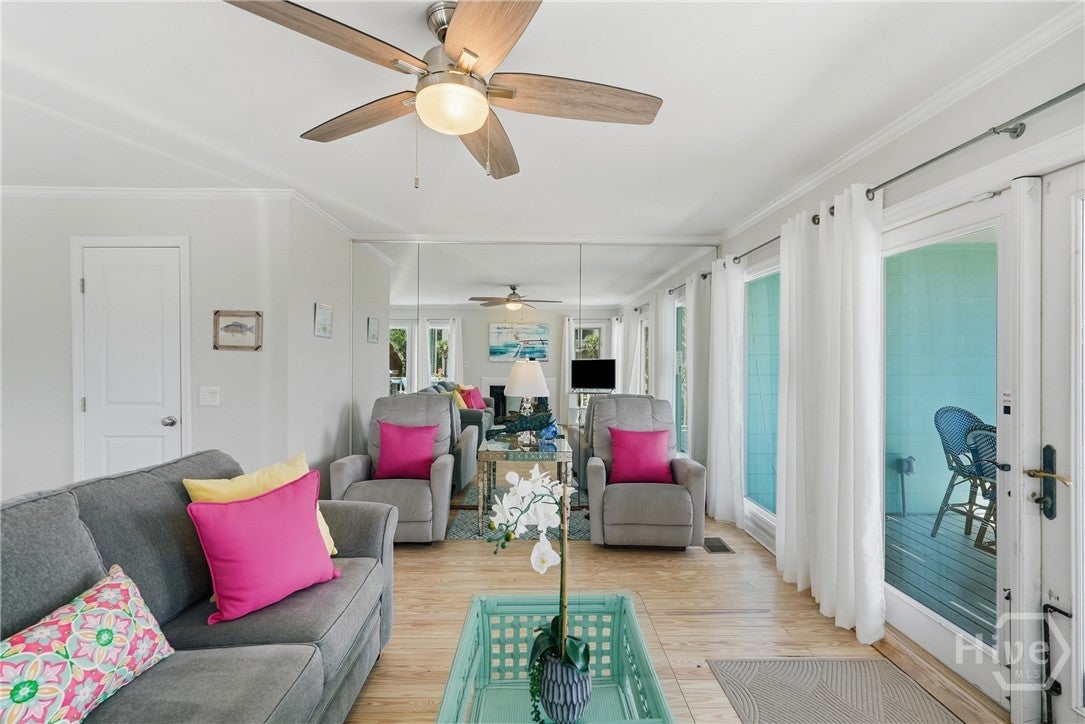 8 19th Street