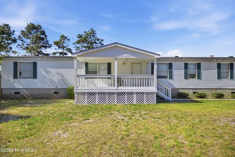 Mobile Home For Sale - 233 Castlebury Lane<br/> Hubert, NC 28539
