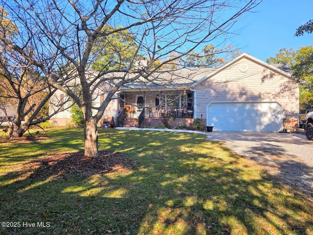 Photo of 410 Masters Lane, Hampstead, NC 28443 (MLS # 100540001)