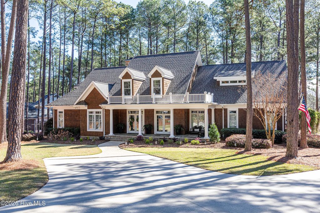Photo of 12 Halkirk Drive, Pinehurst, NC 28374 (MLS # 100561591)