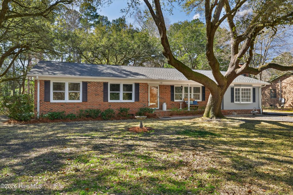 Photo of 110 Live Oak Drive, Leland, NC 28451 (MLS # 100556651)