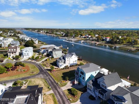 Tiny photo for 4427 Midshipman Court SE, Southport, NC 28461 (MLS # 100568846)