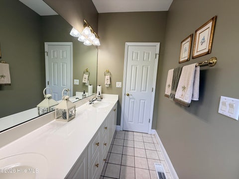 Tiny photo for 722 S Paisley Court, Wilmington, NC 28409 (MLS # 100598318)