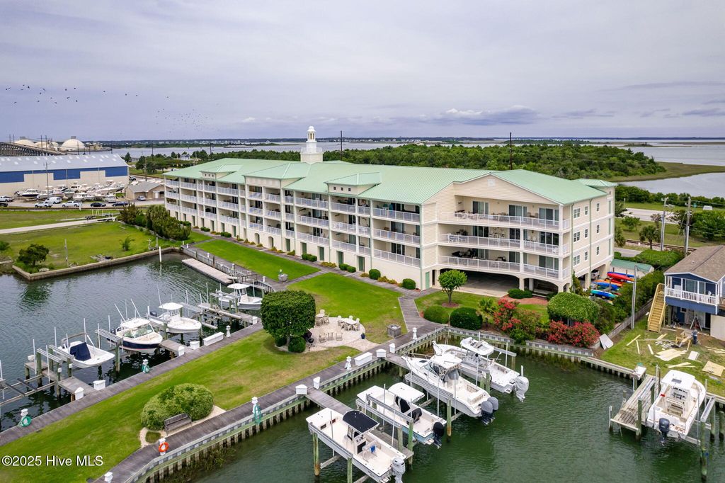 Photo of 212 Old Causeway Road #107 Morgan Creek Lan, Beaufort, NC 28516 (MLS # 100511482)