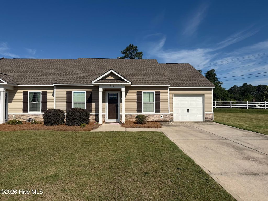 Photo of 910 Madrid Court, Aiken, SC 29803 (MLS # 100575091)