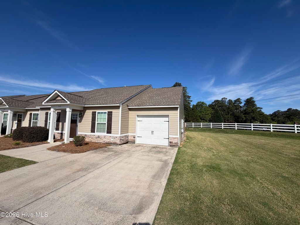 Photo of 910 Madrid Court, Aiken, SC 29803 (MLS # 100575091)