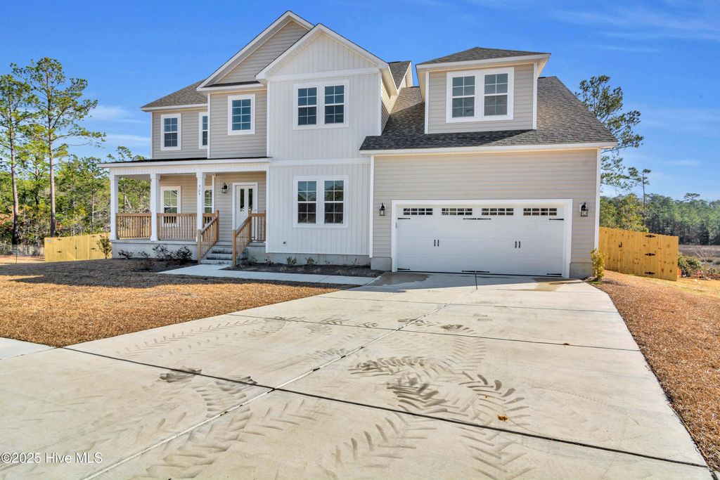 Photo of 909 Marshview Court, Hubert, NC 28539 (MLS # 100566089)