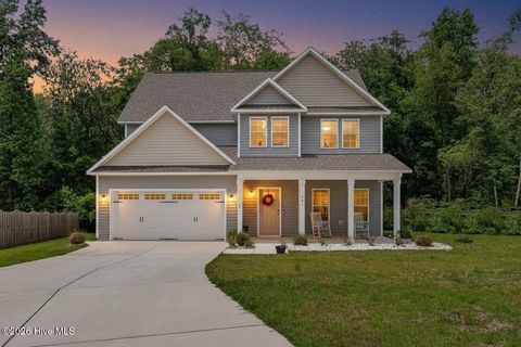 Photo of 501 Poults Drive, Richlands, NC 28574 (MLS # 100581083)