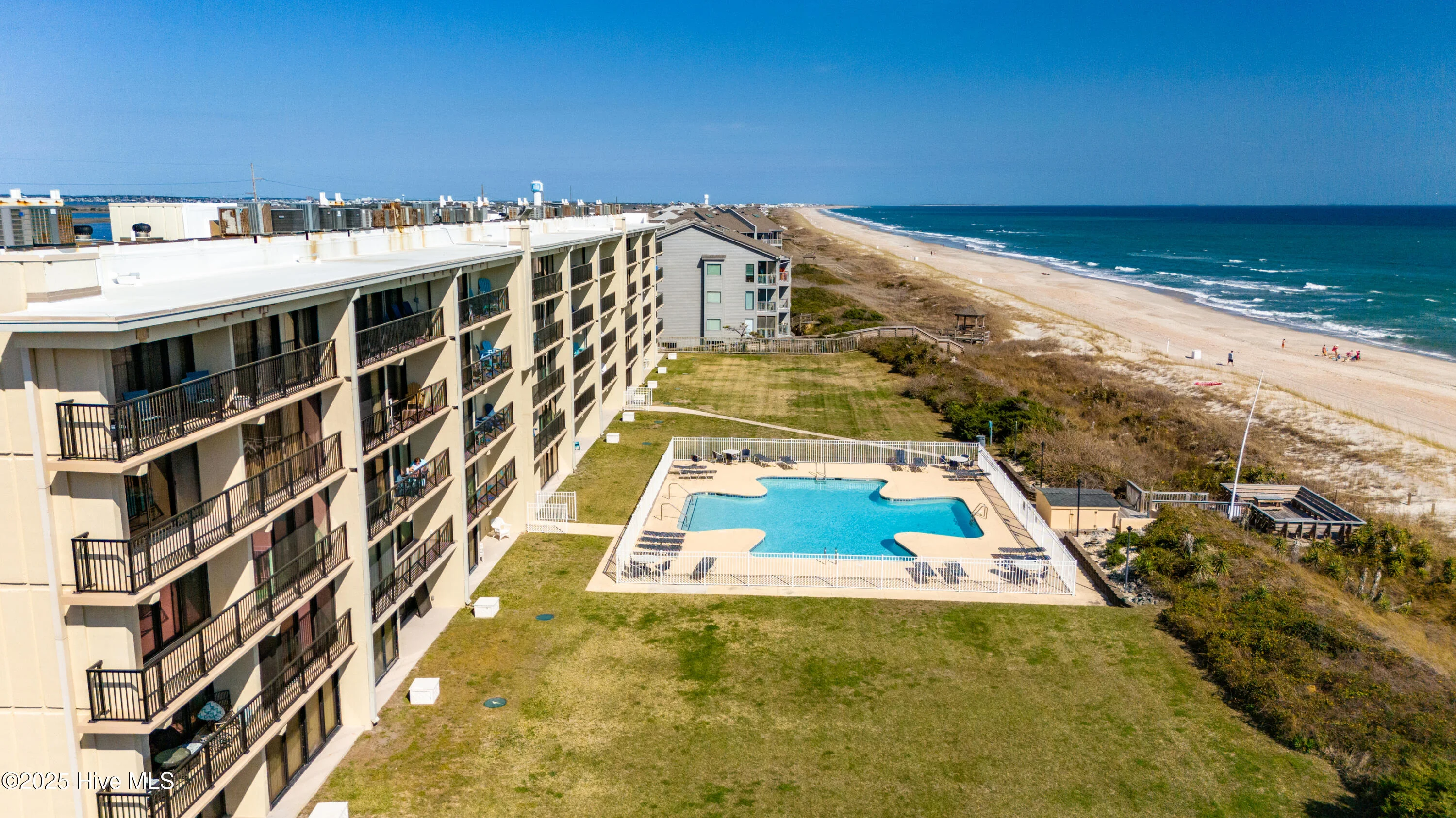 2305 W Fort Macon Road Unit 207