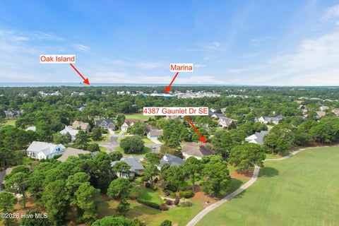 Homes For Sale - 4387 Gauntlet Drive<br/> Southport, NC 28461