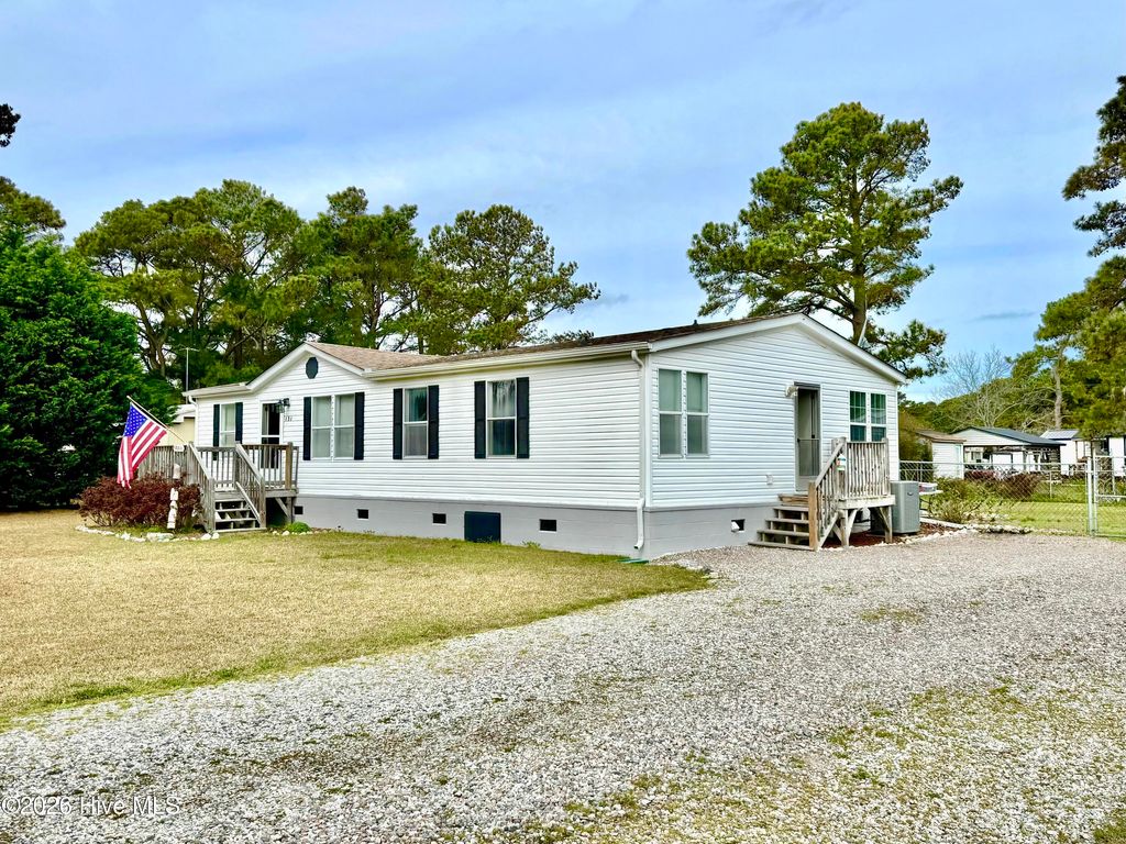 Photo of 131 Edgewater Drive, Grandy, NC 27939 (MLS # 100561388)