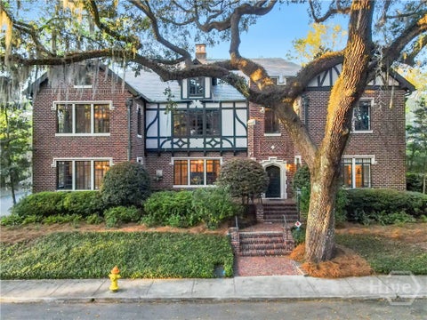 Homes For Sale - 302 E 46th Street<br/> Savannah, GA 31405
