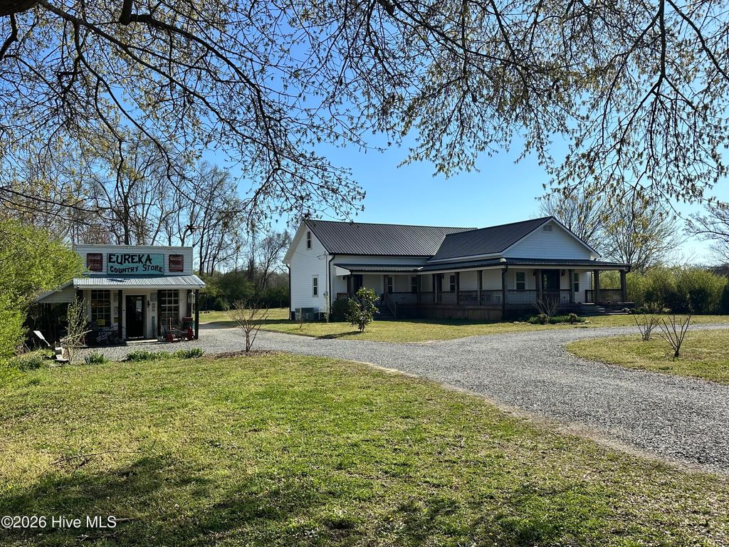 Photo of 210 S Church Street, Eureka, NC 27830 (MLS # 100561700)