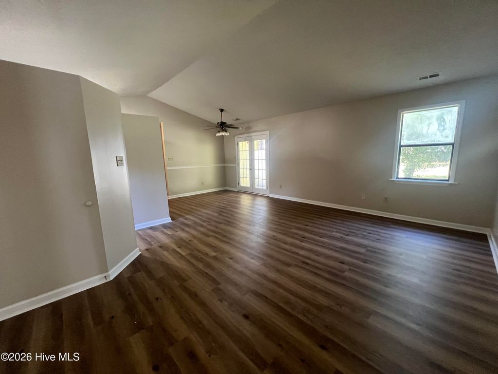 Photo of 107 Pine Needle Drive, Hubert, NC 28539 (MLS # 100548210)