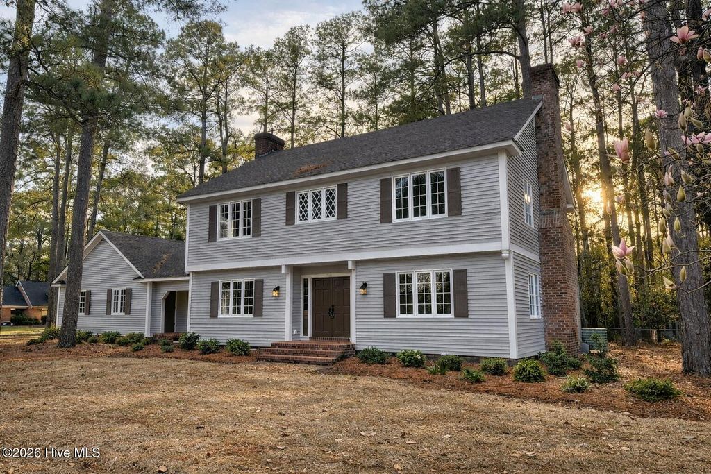 Photo of 511 S Wilkinson Drive, Laurinburg, NC 28352 (MLS # 100543226)