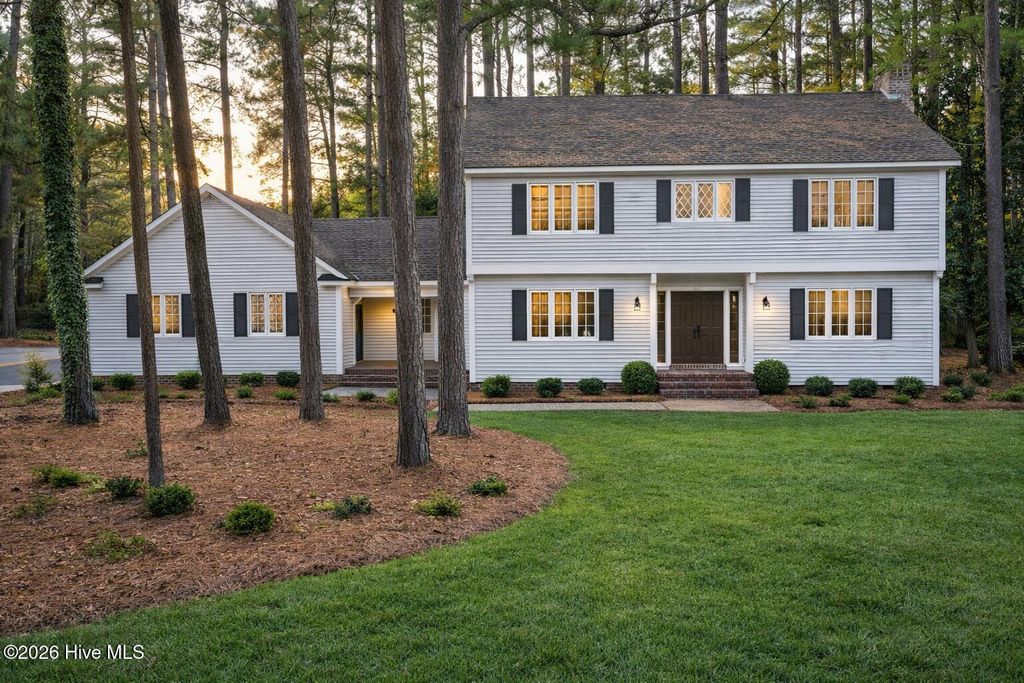 Photo of 511 S Wilkinson Drive, Laurinburg, NC 28352 (MLS # 100543226)