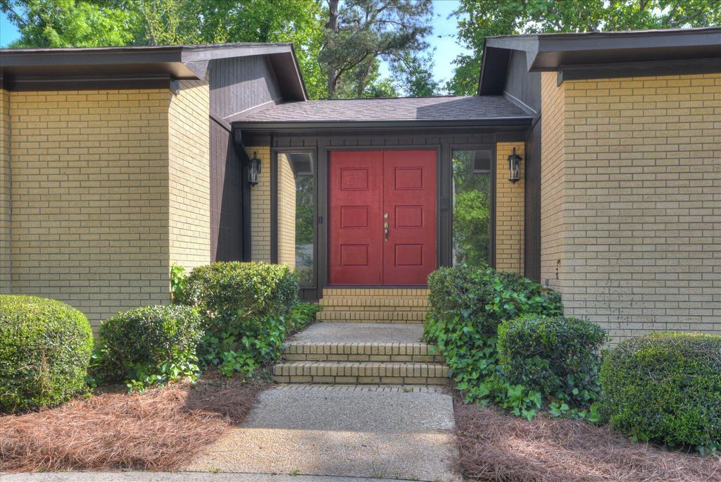 Photo of 31 Deerwood Drive, Aiken, SC 29803 (MLS # 554357)