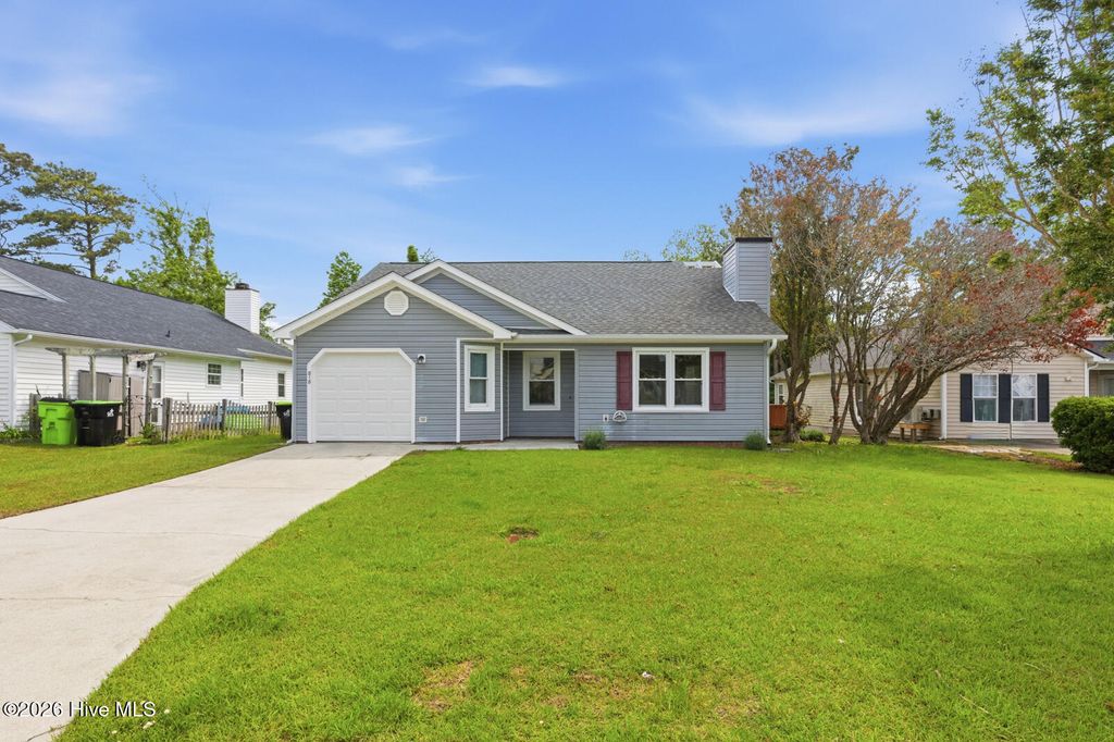 Photo of 818 S Dogwood Lane, Swansboro, NC 28584 (MLS # 100572687)
