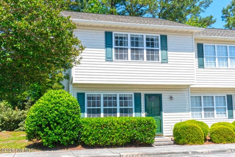 Townhouse For Sale - 34 Pirates Cove Drive<br/> Onslow County, Swansboro, NC 28584