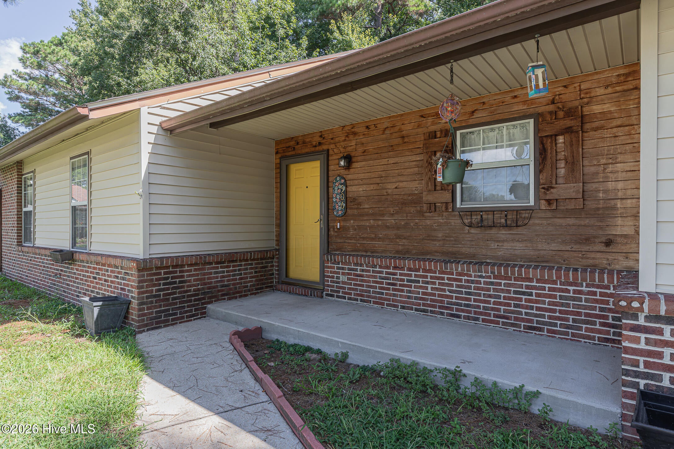 506 Sarah Court
