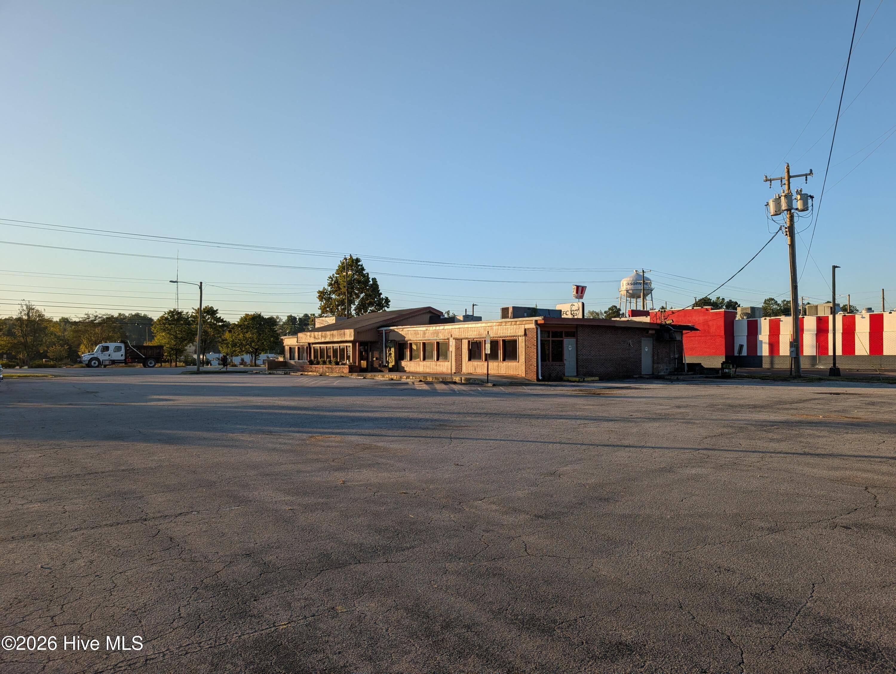 1215 N Marine Boulevard