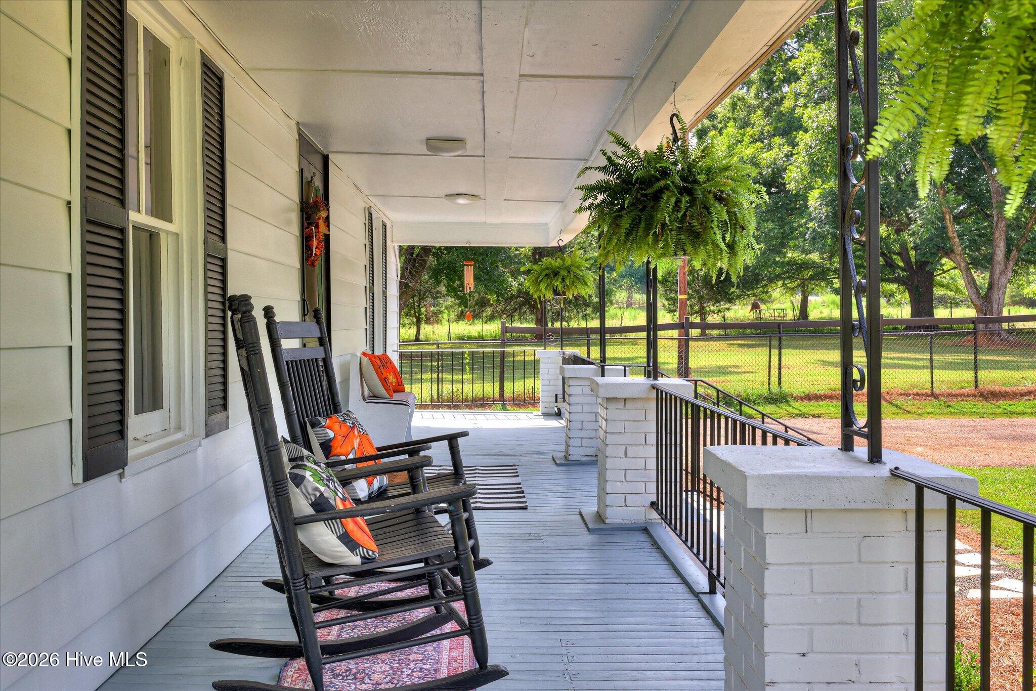 1131 Highway 378 E