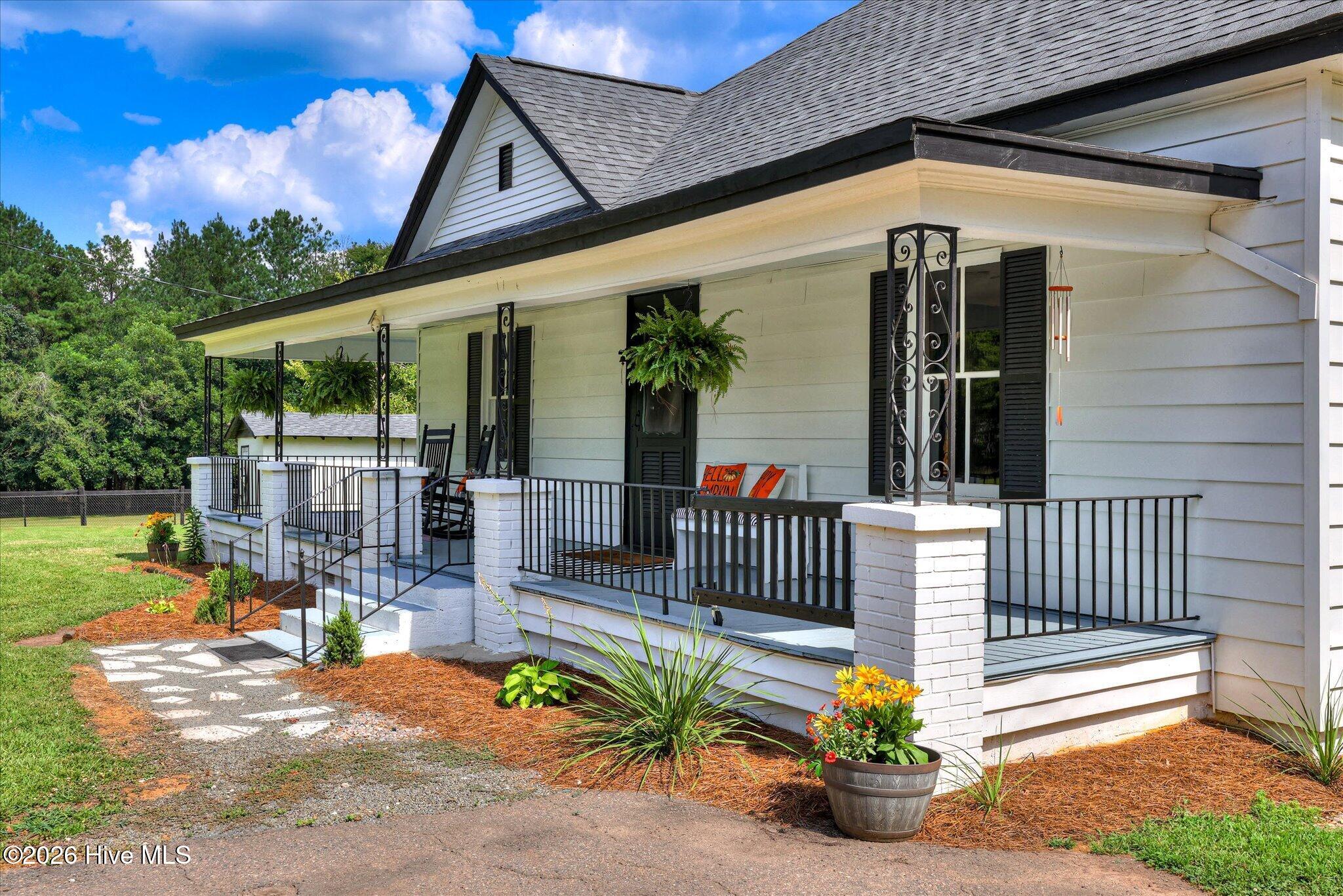 1131 Highway 378 E
