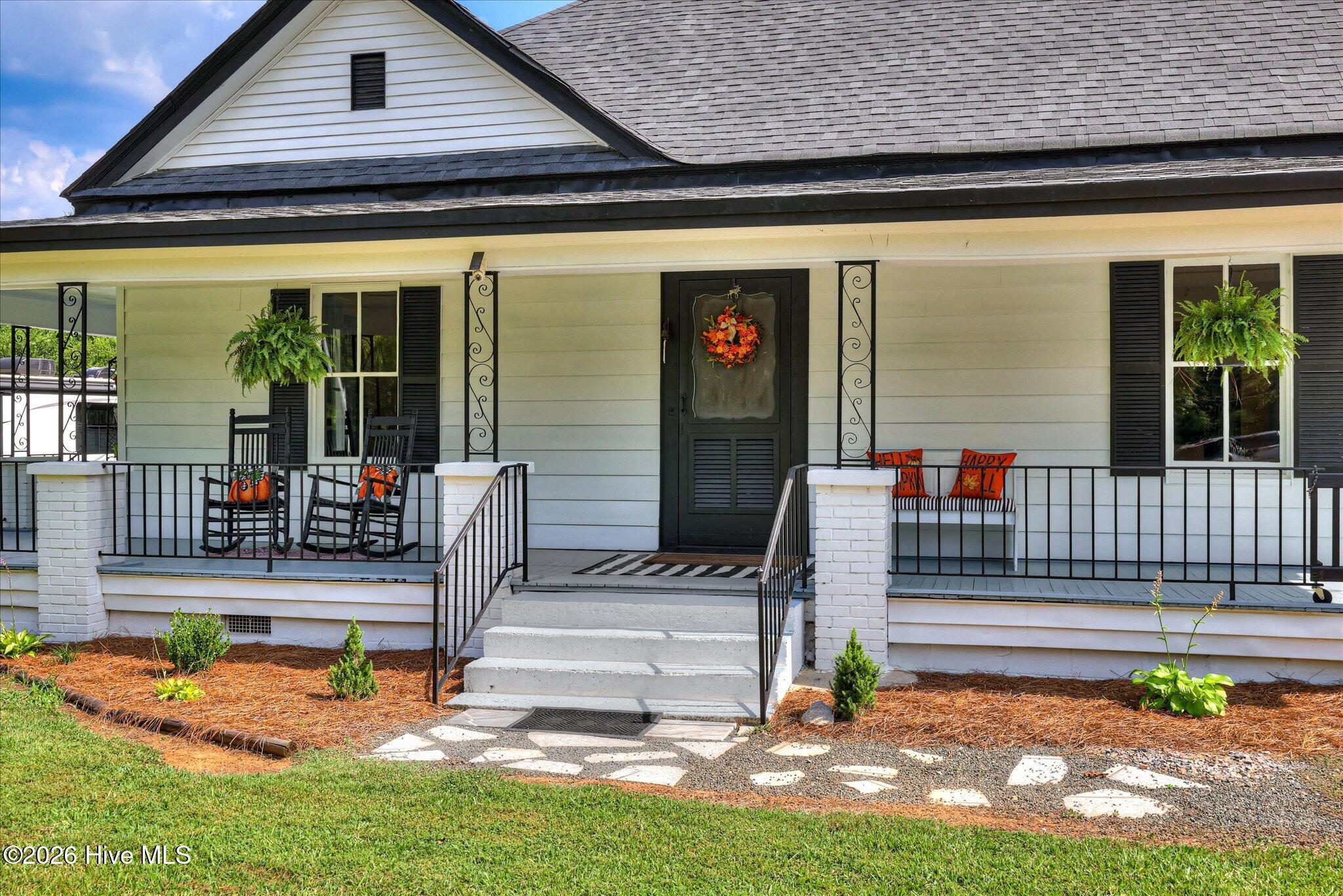 1131 Highway 378 E
