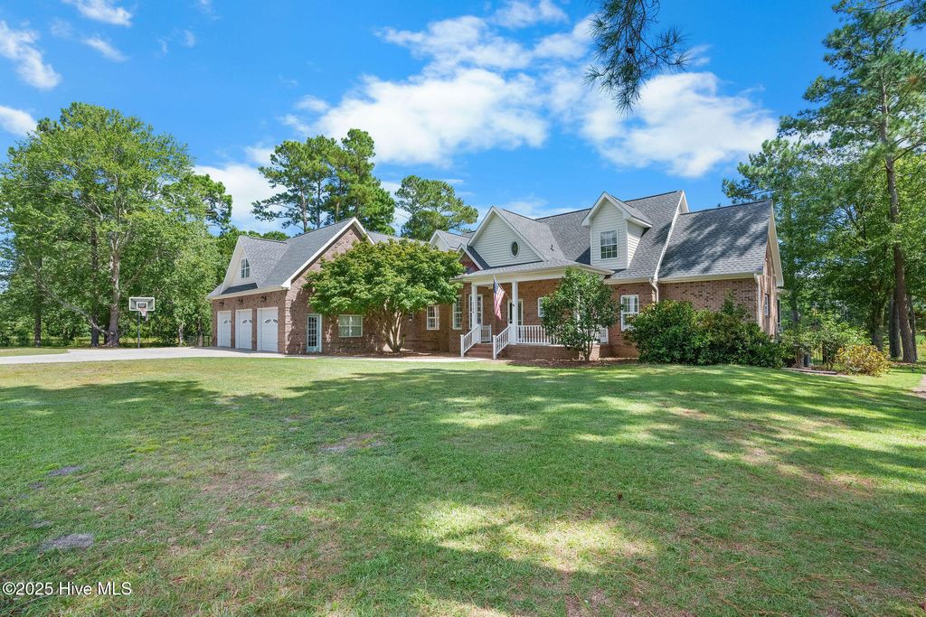 Photo of 1134 N Shore Drive, Southport, NC 28461 (MLS # 100526729)