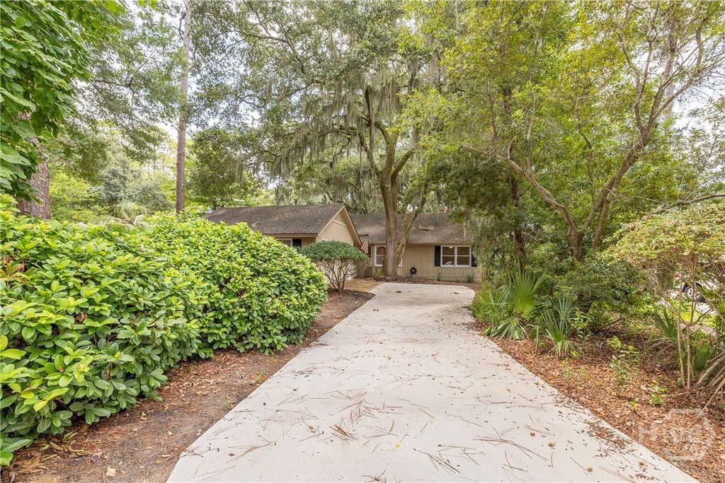 Photo of 12 Lanyard Court, Savannah, GA 31411 (MLS # SA339509)