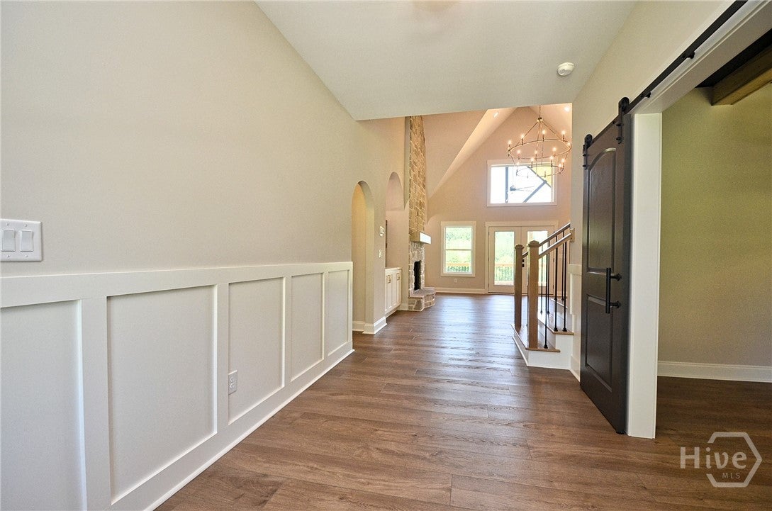 810 North Hampton Way
