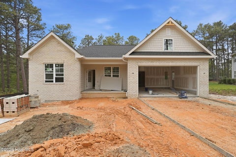 Homes For Sale - 151 Parkwood Court<br/> West End, NC 27376