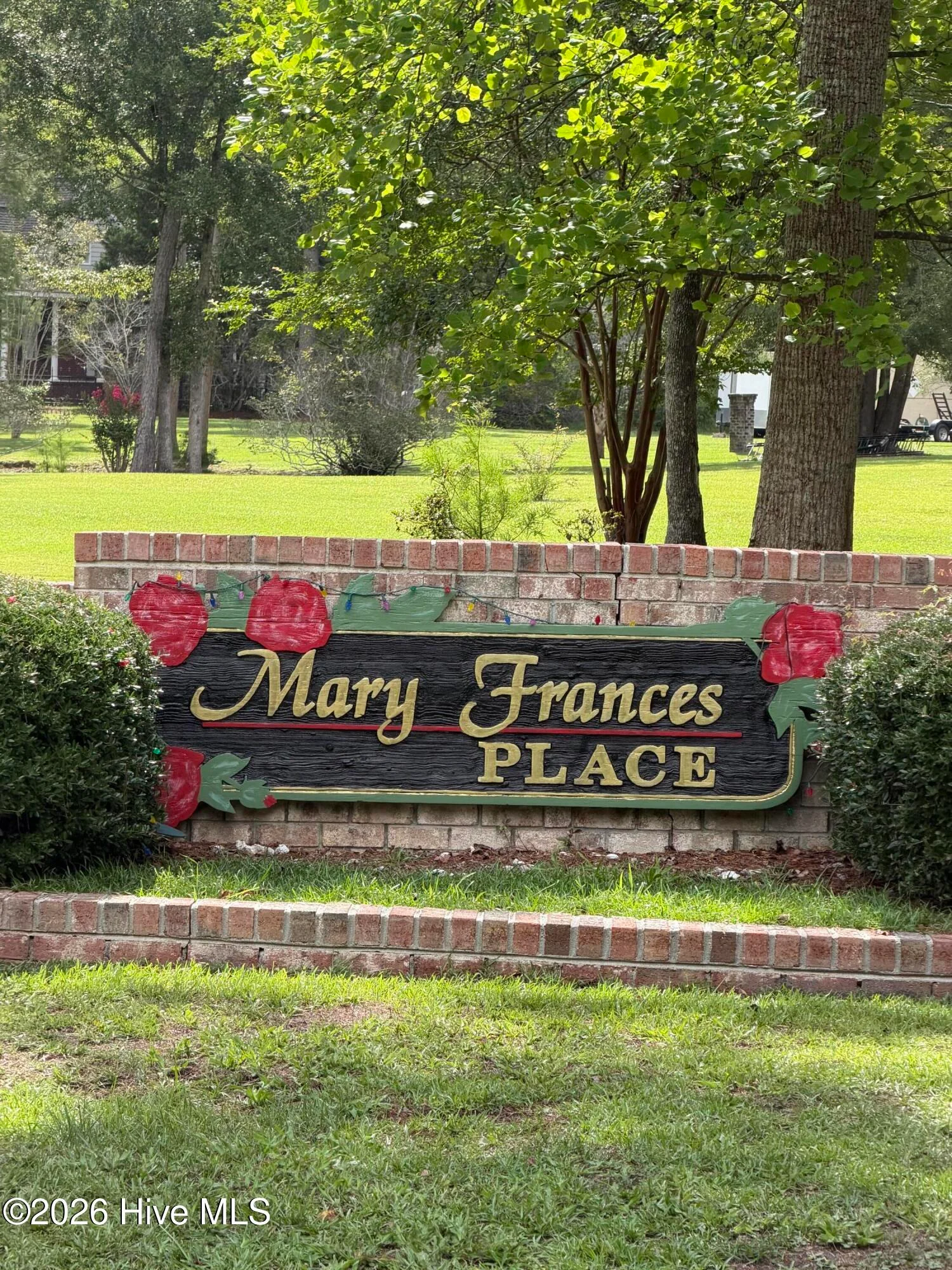 2529 Mary Frances Court NE